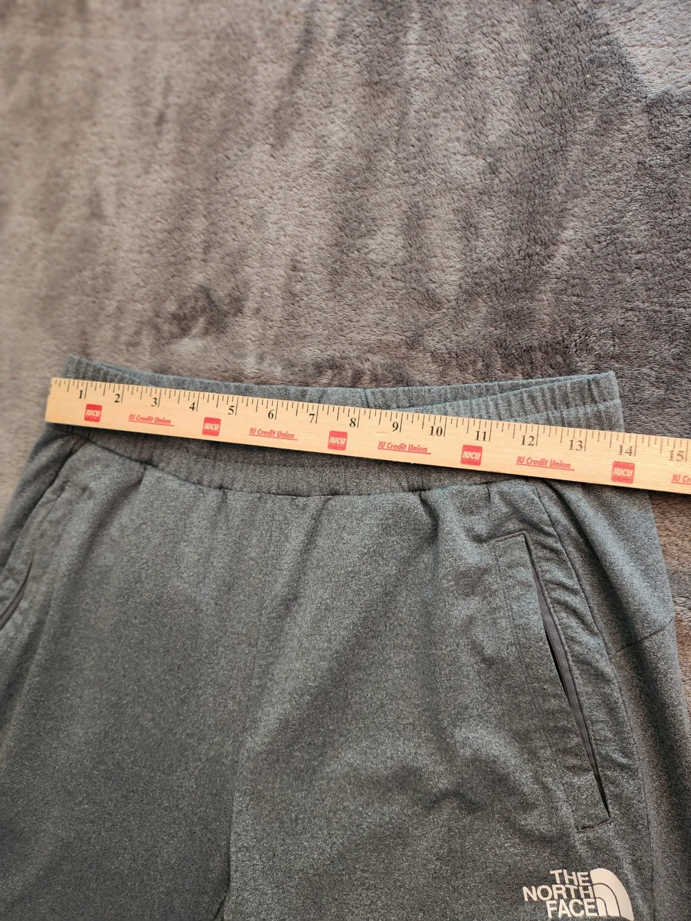 The North Face Men's Heather Gray Active Joggers